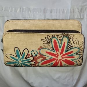 Thirty One Natural Daisy Craze Floral Canvas Clutch Wallet Organizer